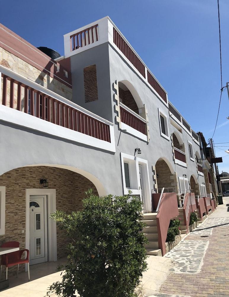 Bay View Apartments Platanias  Exterior photo